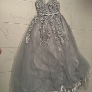 Chic Silver Lace Prom Dress